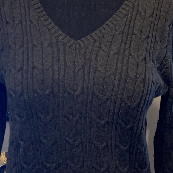 St.John's Bay Women’s Gray Sweater, Size Medium - Picture 2 of 6
